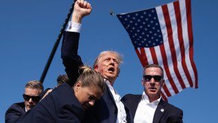 El atentado le abrió a Donald Trump una puerta más grande hacia la presidencia y una oportunidad para los inversores que se atrevan y sepan cómo aprovecharlo El atentado le abrió a Donald Trump una puerta más grande hacia la presidencia y una oportunidad para los inversores que se atrevan y sepan cómo aprovecharlo