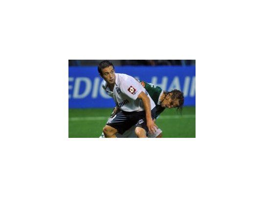 Nada por aquí, nada por allá. Quilmes y Ferro igualaron sin goles en el Sur, aunque emociones no faltaron.