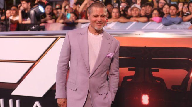 Brad Pitt se presentó ayer en la Ciudad de México para promocionar la película F1 y causó sensación, no solo entre los apasionados al automovilismo, sino especialmente entre sus fans.