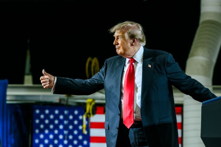 “Están ganando demasiado dinero aprovechándose de la escasez. No me gusta”, dijo Trump ante periodistas en la Casa Blanca. 