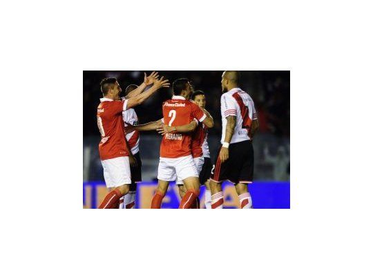 Independiente arrolló con comodidad a River en Avellaneda