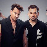 Tan Biónica vuelve al ruedo con un nuevo disco de estudio. Tan Biónica vuelve al ruedo con un nuevo disco de estudio.