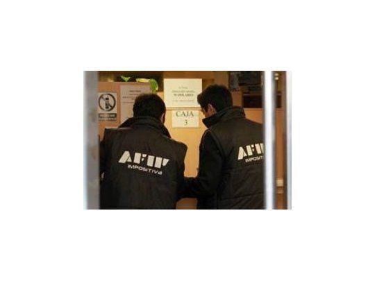 AFIP detectó a casi mil contribuyentes con rentas ocultas en el exterior