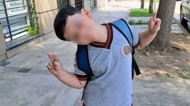 El accidente ocurrió en la zona de La Frontera, en Pinamar, y dejó a Bastián, de 8 años, gravemente herido. La Justicia investiga las responsabilidades de los conductores involucrados.