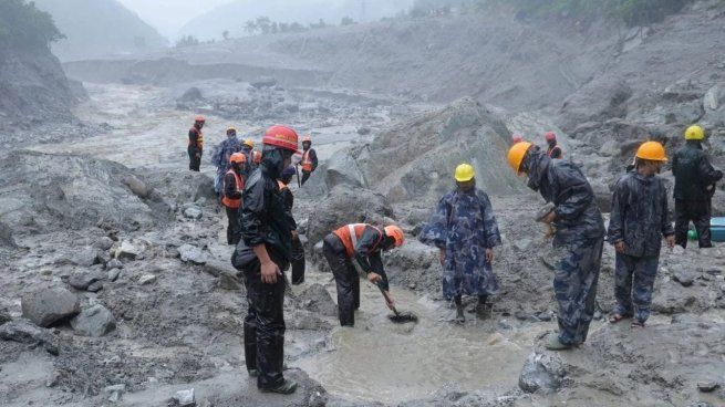 Rescatistas continúan buscando víctimas en Nepal&nbsp;
