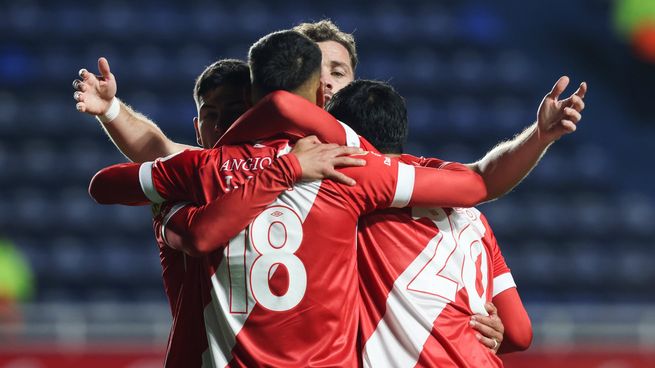 Argentinos goleó y avanzó a los octavos de la Copa Argentina.