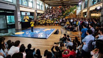 Marcos Galperín, durante una charla a empleados de Mercado Libre.