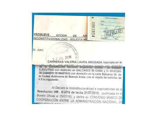 Presentación. El amparo hecho por la abogada Valeria Carreras a título personal postula la “inaplicabilidad” de la resolución oficial.
