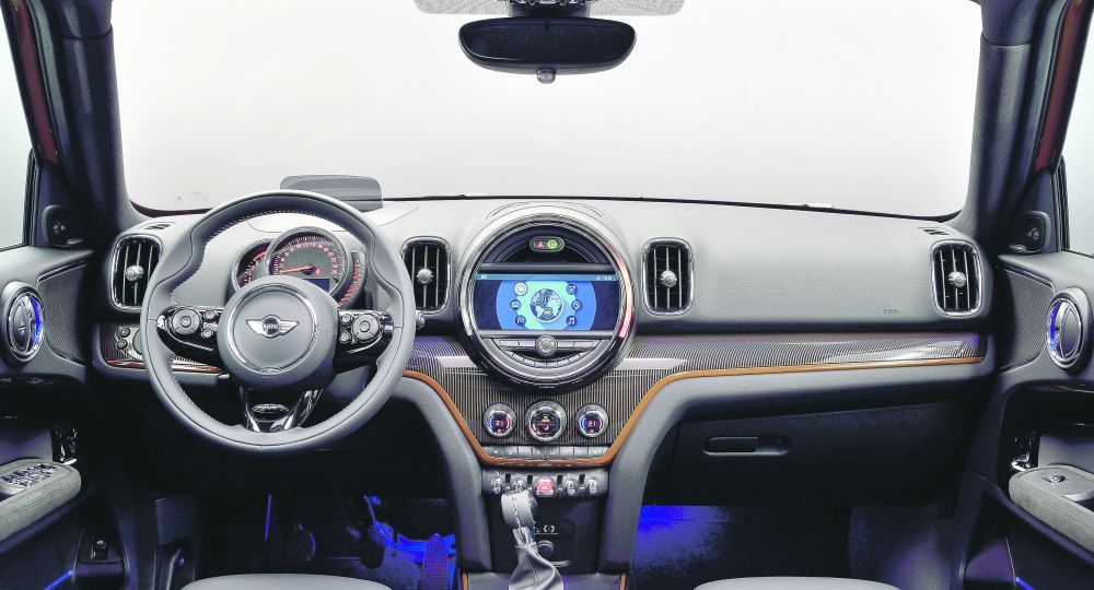 SUV compacto con toques deportivos (foto 1)