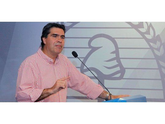 El intendente de Resistencia, Jorge Capitanich, aseguró en diálogo con ámbito.com  que no hay duda que hay favoritismo en el reparto de fondos de la Nación. Están gobernando efectivamente para el PRO, no para la Argentina, sentenció.