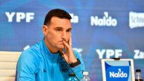 Scaloni mantiene la estrategia para viajar a La Paz