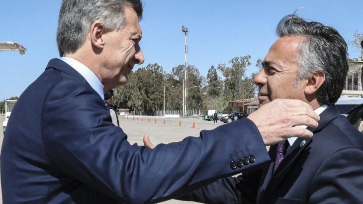 Mauricio Macri junto a Alfredo Cornejo, titular de la UCR. Mauricio Macri junto a Alfredo Cornejo, titular de la UCR.