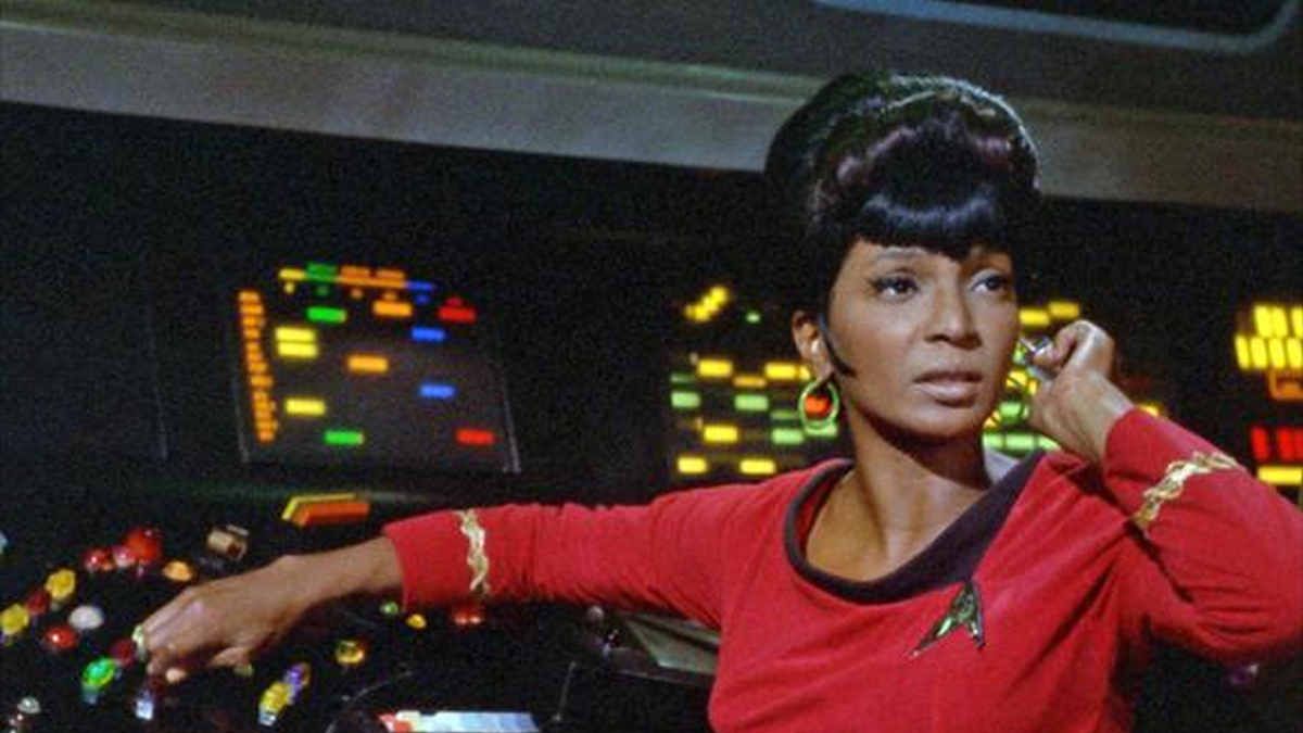 Murió Nichelle Nichols, la recordada teniente Uhura de Star Trek