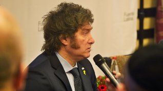 A casi tres años de gestión, el mundo empresario combina elogios por la estabilidad macroeconómica con críticas a decisiones estratégicas del Gobierno. En ese contexto, algunos sectores ya analizan posibles liderazgos para sostener el rumbo económico después de 2027. A casi tres años de gestión, el mundo empresario combina elogios por la estabilidad macroeconómica con críticas a decisiones estratégicas del Gobierno. En ese contexto, algunos sectores ya analizan posibles liderazgos para sostener el rumbo económico después de 2027.