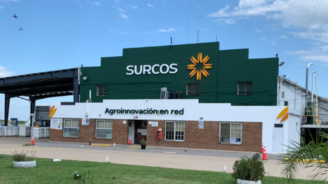 La empresa argentina Surcos se dedica al desarrollo, producción y comercialización de herbicidas, insecticidas y funguicidas.