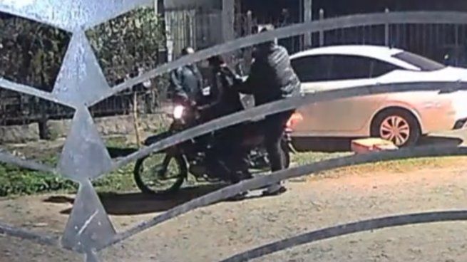 Ramón Arias fue atacado mientras bajaba de su auto junto a su pareja.
