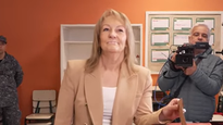 carolina cosse: le envio un fuerte abrazo a todos los candidatos del interior