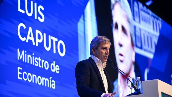 El ministro de Economía, Luis Caputo.