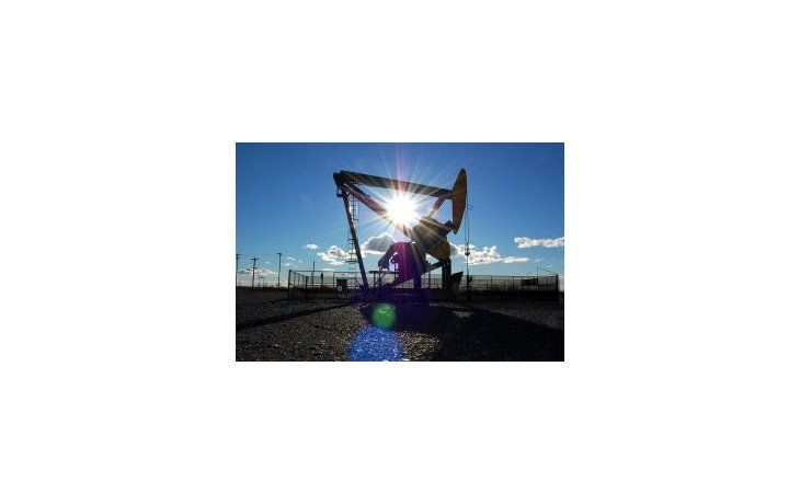 Leve retroceso del petróleo a u$s 93,31