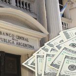 La presión sobre el dólar no afloja y el BCRA tuvo que intervenir en el techo de la banda. La presión sobre el dólar no afloja y el BCRA tuvo que intervenir en el techo de la banda.