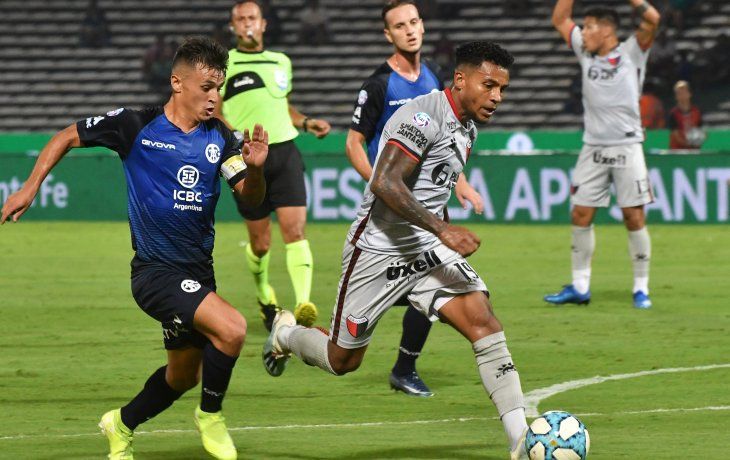 Talleres se aprovechó del paupérrimo presente de Colón y terminó la Superliga en puestos de Copa Sudamericana.