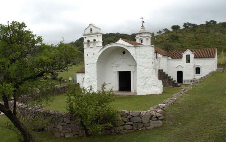 Candonga, con su icónica capilla