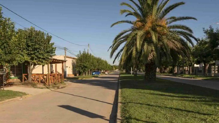 Cuenta con espacios verdes para pasar el día y conectarse con la naturaleza.