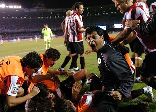Gritalo. Con el alma, con tus compañeros o con quien sea. Pero gritalo fuerte, ¡Estudiantes campeón de América!