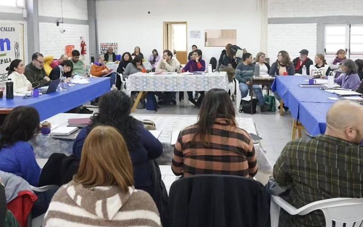 En Neuquén, ATEN votó a favor nuevos paros. En Neuquén, ATEN votó a favor nuevos paros.