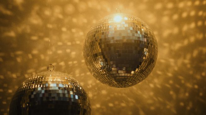 La Noche de la Nostalgia cumple 47 años con opciones en puntos de todo el país.