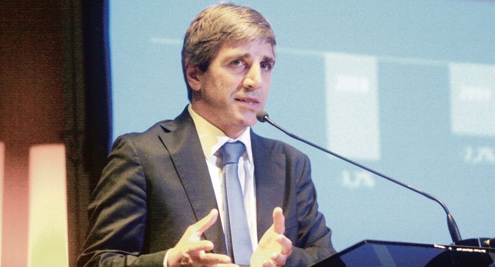Deuda. El ministro Luis Caputo busca financiamiento para el Tesoro. Deuda. El ministro Luis Caputo busca financiamiento para el Tesoro.
