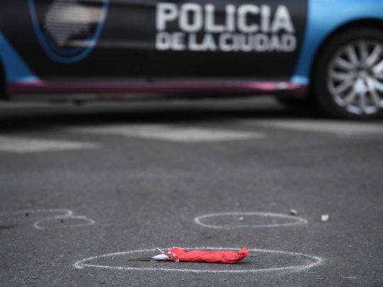 El policía Juan Pablo Roldán murió tras recibir al menos cuatro puñaladas.