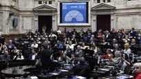 con jubilaciones como prioridad, la oposicion se juega un pleno en diputados frente a una plaza colmada