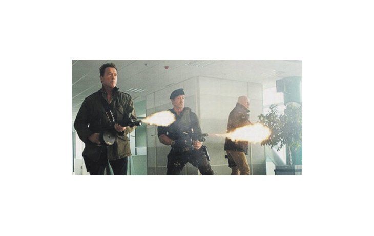 ámbito.com | Los veteranos “Indestructibles” que reunió Stallone, contra todos los pronósticos iniciales, tuvieron éxito en el público y ya van por la tercera parte de sus aventuras.