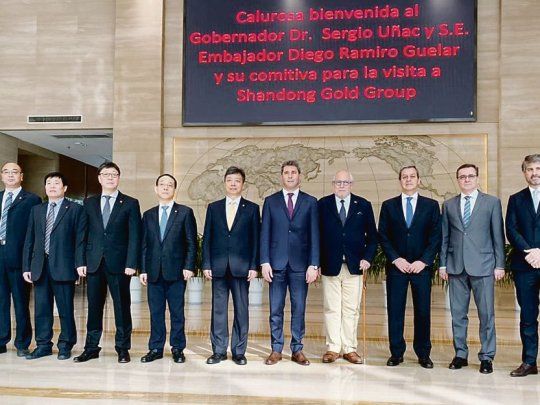 Objetivo. El mandatario viajó esta semana para participar de una serie de reuniones con inversores del sector minero.