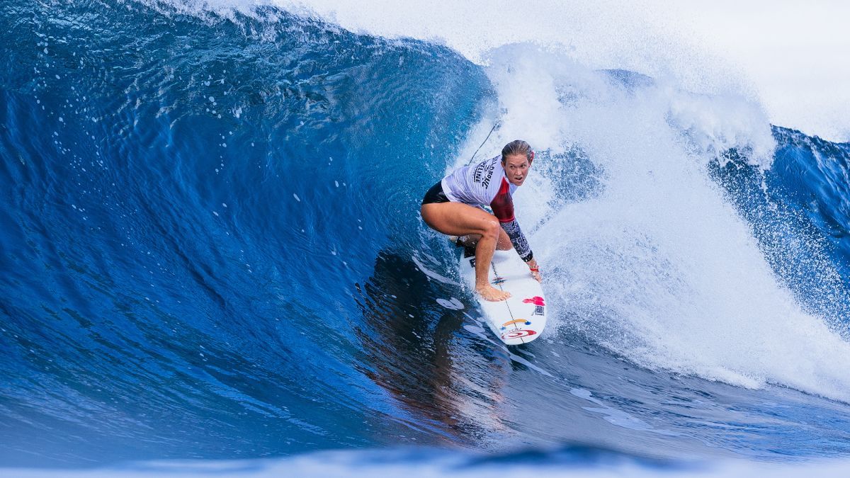 He lost his arm for a brutal attack, but kept his love for surfing: the story of Bethany Hamilton