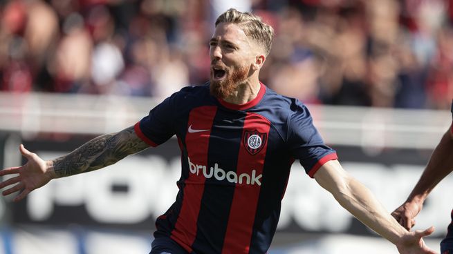 Muniain festejó sus primeros dos goles con la camiseta de San Lorenzo.