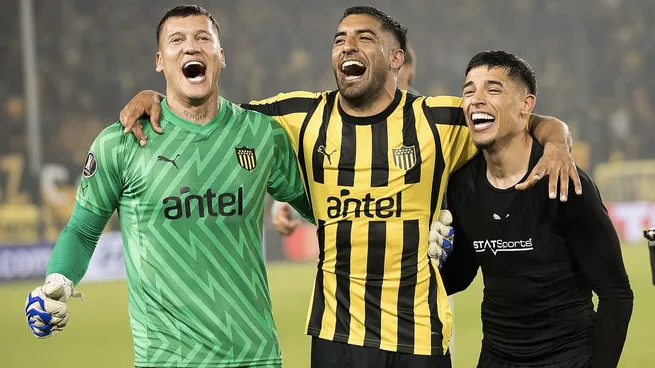 Festejo manya. Peñarol vuelve a semis de la Libertadores después de 13 años.