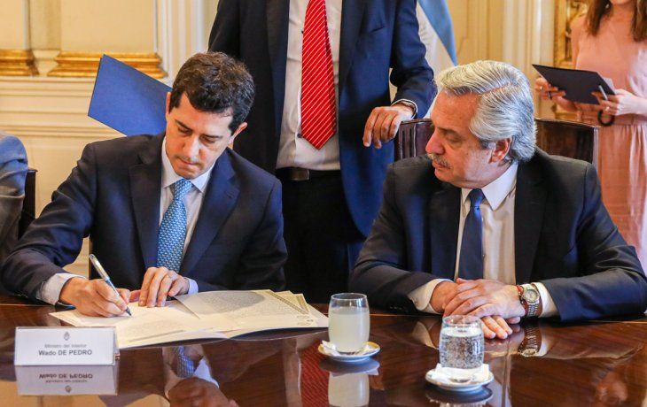 ámbito.com | ALBERTO Y WADO DE PEDRO.jpg