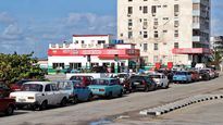 El Gobierno cubano activó un plan de emergencia para reducir el consumo ante la escasez de combustible.