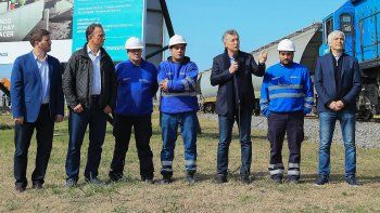 El presidente&nbsp;Mauricio Macri&nbsp;recorrió un tramo de los más de 800 kilómetros de vías renovadas de la línea Belgrano Cargas.