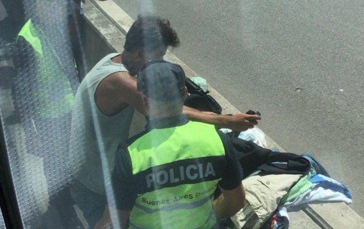 El hombre fue detenido por la policía antes de llegar a Pilar.&nbsp;
