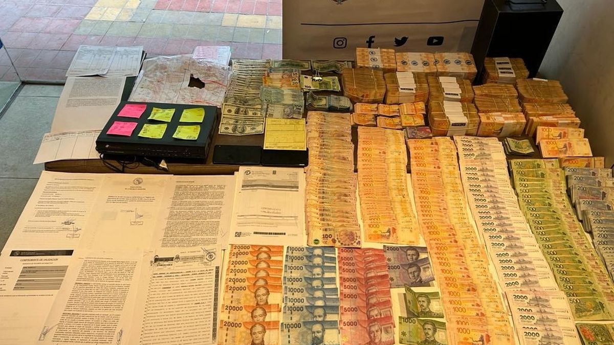 Controls on the blue dollar: Justice raided four homes in Mendoza and Santa Fe Controls on the blue dollar: Justice raided four homes in Mendoza and Santa Fe