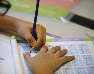 La Ayuda Escolar Anual se acredita una vez al año y requiere tener validada la escolaridad del menor. La Ayuda Escolar Anual se acredita una vez al año y requiere tener validada la escolaridad del menor.