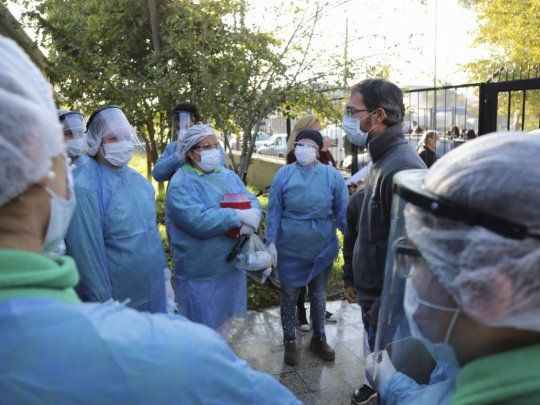 El 69% de los trabajadores de la salud son mujeres.