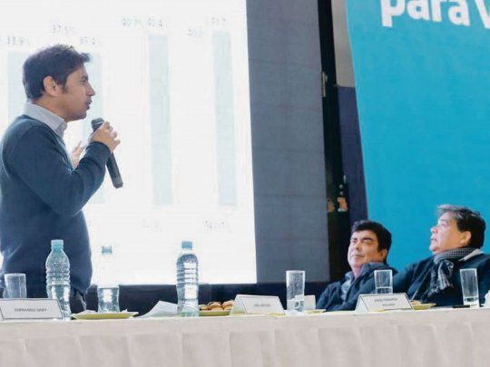 Cumbre PJ. Axel Kicillof juntó a los intendentes peronistas el miércoles pasado en Avellaneda para relanzar la campaña.