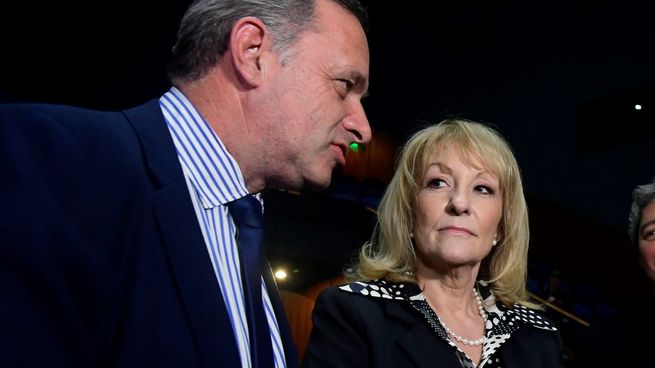 La nueva estrategia del gobierno para presionar a la oposición.