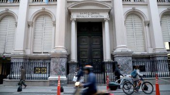 Tras el pago al FMI, las reservas del BCRA cayeron debajo de los u$s28.000 millones.