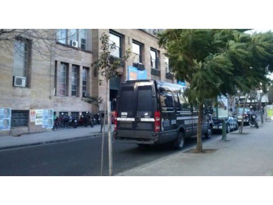 Hallaron un cuerpo en la Facultad de Medicina de la UBA