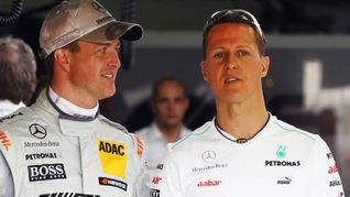 Una postal del automovilismo, hace más de una década: Ralf Schumacher junto a su hermano en 2012, la última temporada del siete veces campeón de la Fórmula 1.